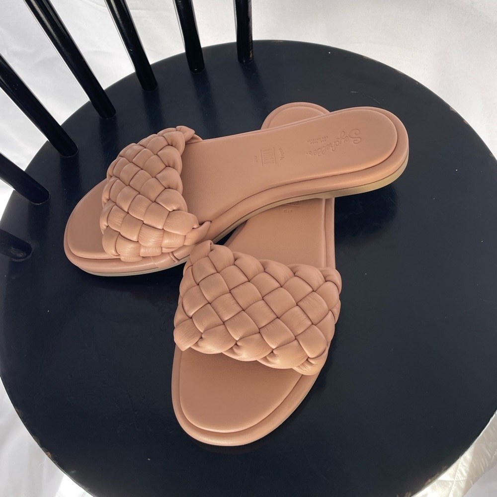Women’s flat open toe sandal slide